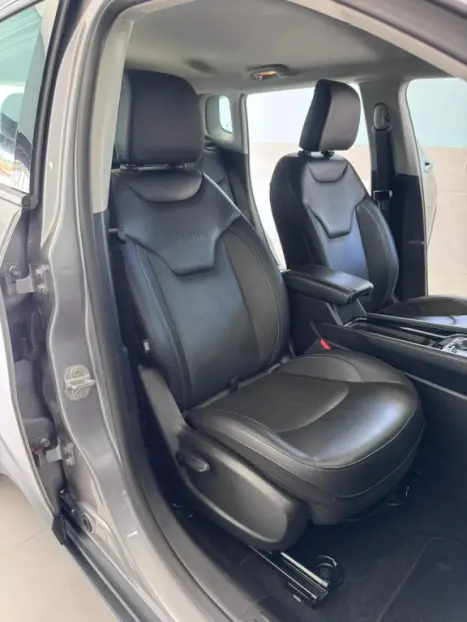 JEEP Compass 2.0 16V 4P LONGITUDE TURBO DIESEL 4X4 AUTOM�TICO, Foto 17