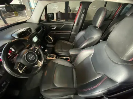 JEEP Renegade 1.8 16V 4P FLEX LONGITUDE AUTOMÁTICO, Foto 18 JEEP Renegade 1.8 16V 4P FLEX LONGITUDE AUTOMÁTICO, Foto 18