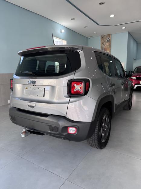 JEEP Renegade 1.8 16V 4P FLEX AUTOMÁTICO, Foto 8 JEEP Renegade 1.8 16V 4P FLEX AUTOMÁTICO, Foto 8