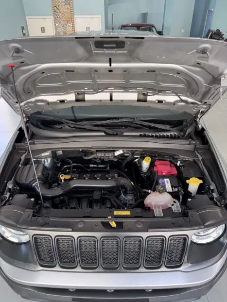 JEEP Renegade 1.8 16V 4P FLEX AUTOMÁTICO, Foto 17 JEEP Renegade 1.8 16V 4P FLEX AUTOMÁTICO, Foto 17