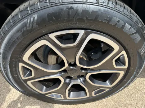 JEEP Renegade 2.0 16V 4P TURBO DIESEL LONGITUDE 4X4 AUTOMTICO, Foto 9