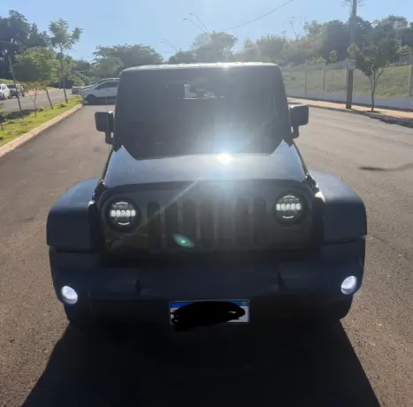 JEEP Wrangler 3.8 V6 12V SPORT TETO R�GIDO AUTOM�TICO, Foto 2