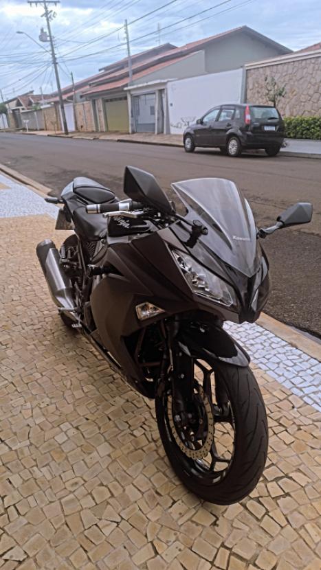 KAWASAKI Ninja 300 ABS, Foto 5