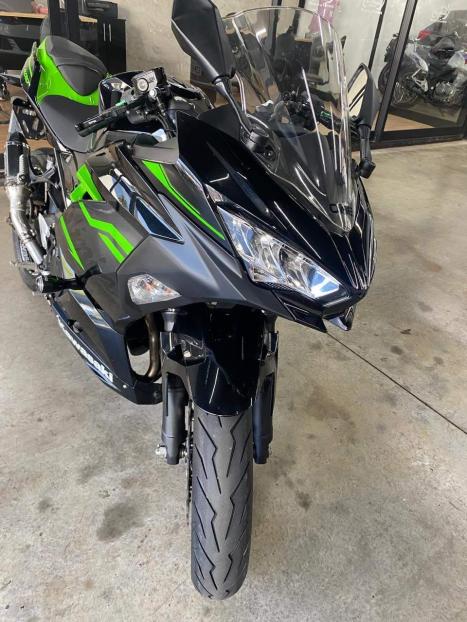 KAWASAKI Ninja 400 , Foto 6