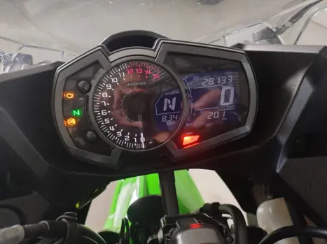 KAWASAKI Ninja 400 , Foto 6