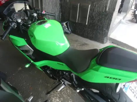 KAWASAKI Ninja 400 , Foto 4