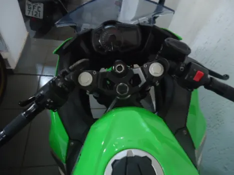 KAWASAKI Ninja 400 , Foto 4
