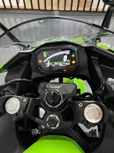 KAWASAKI Ninja 500 , Foto 4
