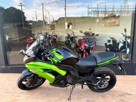 KAWASAKI Ninja 650 R, Foto 3