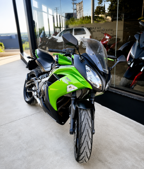 KAWASAKI Ninja 650 R, Foto 2