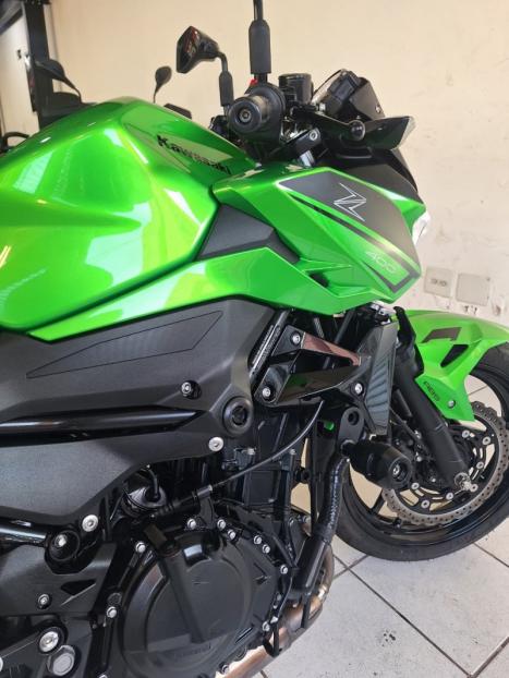KAWASAKI Z 400 ABS, Foto 12