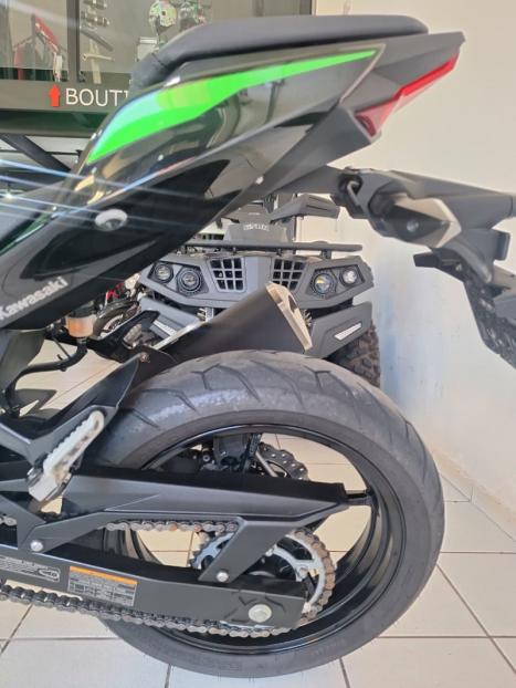 KAWASAKI Z 400 ABS, Foto 15