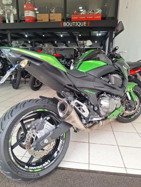 KAWASAKI Z 800 , Foto 6