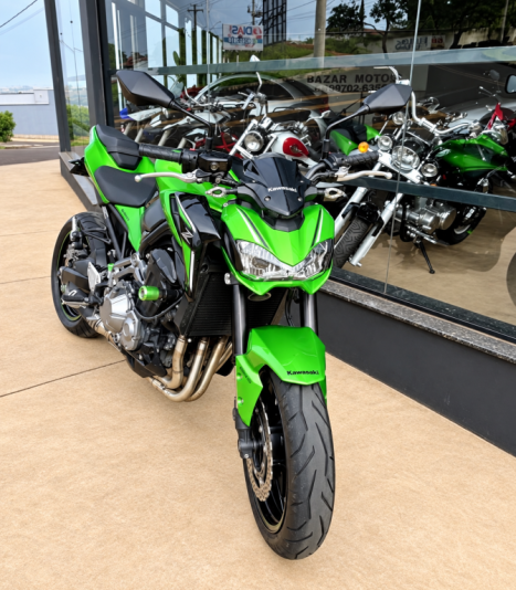 KAWASAKI Z 900 ABS, Foto 4
