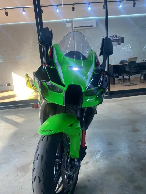 KAWASAKI ZX 10 R NINJA, Foto 6