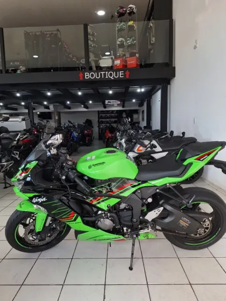 KAWASAKI ZX 6 R 636, Foto 2