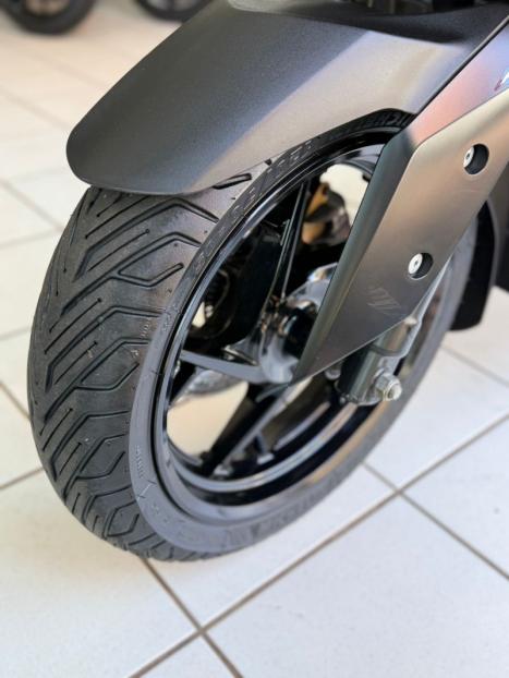 KYMCO Downtown 300i ABS, Foto 3