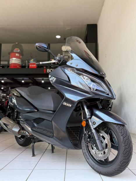 KYMCO Downtown 300i ABS, Foto 4