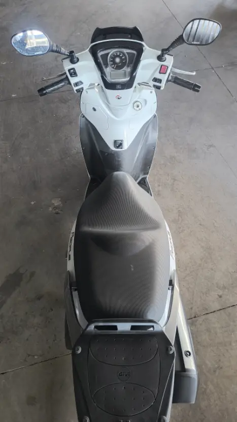 KYMCO People GT 300i ABS, Foto 3