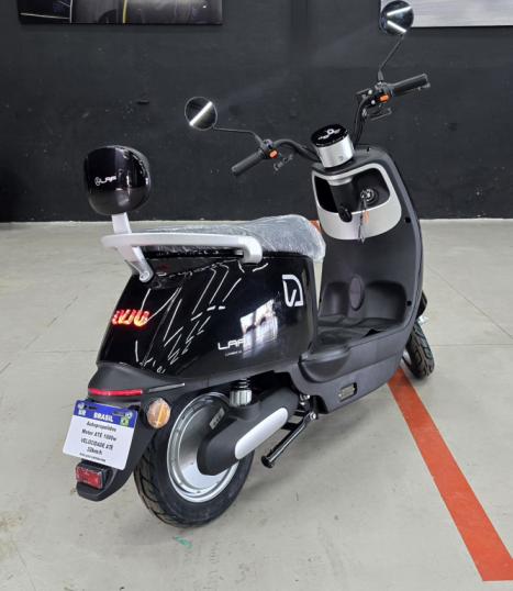LAF Ava 1000W, Foto 2