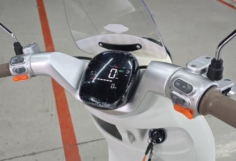 LAF Riviera 1000W, Foto 5