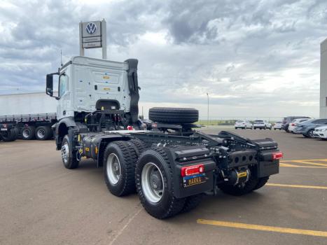 MERCEDES-BENZ Arocs 3351 6X4, Foto 3
