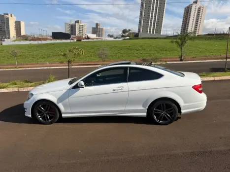 MERCEDES-BENZ C 180 1.6 16V CGI COUP� AUTOM�TICO, Foto 9