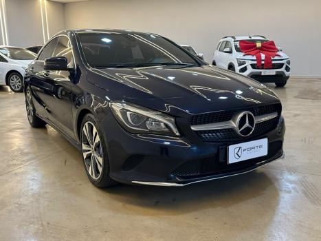 MERCEDES-BENZ CLA 200 1.6 16V 4P CGI 7-G TRONIC AUTOM�TICO DCT, Foto 2