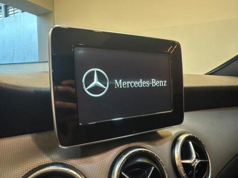 MERCEDES-BENZ CLA 200 1.6 16V 4P CGI 7-G TRONIC AUTOM�TICO DCT, Foto 8