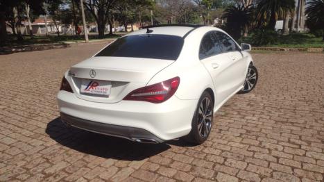 MERCEDES-BENZ CLA 200 1.6 16V 4P CGI 7-G TRONIC AUTOMÁTICO DCT, Foto 4