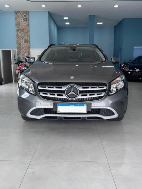 MERCEDES-BENZ GLA 200 1.6 16V 4P FLEX CGI STYLE TURBO AUTOMTICO, Foto 3