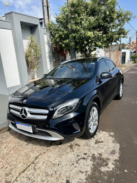 MERCEDES-BENZ GLA 200 1.6 16V 4P FLEX CGI ADVANCE TURBO AUTOM�TICO, Foto 2