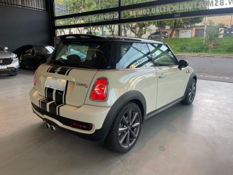 MINI Cooper 1.6 16V S TURBO, Foto 4