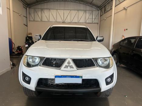 MITSUBISHI L 200 Triton 3.2 16V HPE 4X4 CABINE DUPLA TURBO DIESEL INTERCOOLER AUTOM�TICO, Foto 3