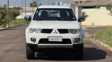 MITSUBISHI L 200 Triton 3.2 16V HPE 4X4 CABINE DUPLA TURBO DIESEL INTERCOOLER AUTOMTICO, Foto 2