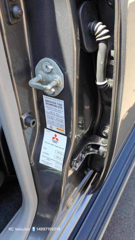 MITSUBISHI L 200 Triton 3.2 16V HPE 4X4 CABINE DUPLA TURBO DIESEL INTERCOOLER AUTOMTICO, Foto 11