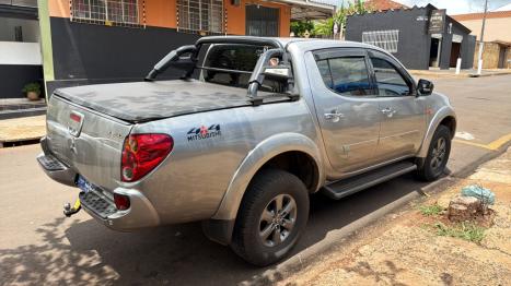 MITSUBISHI L 200 Triton 3.2 16V HPE 4X4 CABINE DUPLA TURBO DIESEL INTERCOOLER AUTOM�TICO, Foto 9