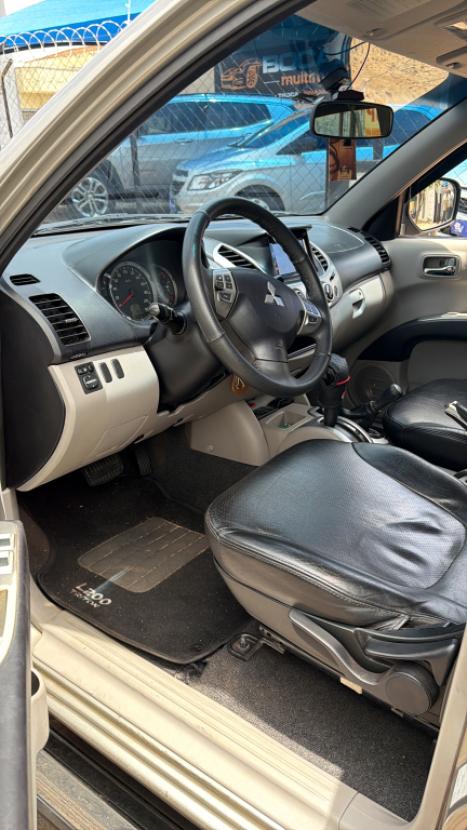 MITSUBISHI L 200 Triton 3.2 16V HPE 4X4 CABINE DUPLA TURBO DIESEL INTERCOOLER AUTOM�TICO, Foto 13