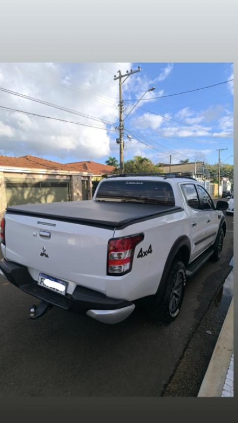 MITSUBISHI L 200 Triton 2.4 16V SPORT HPE TOP 4X4 CABINE DUPLA TURBO DIESEL AUTOM�TICO, Foto 6