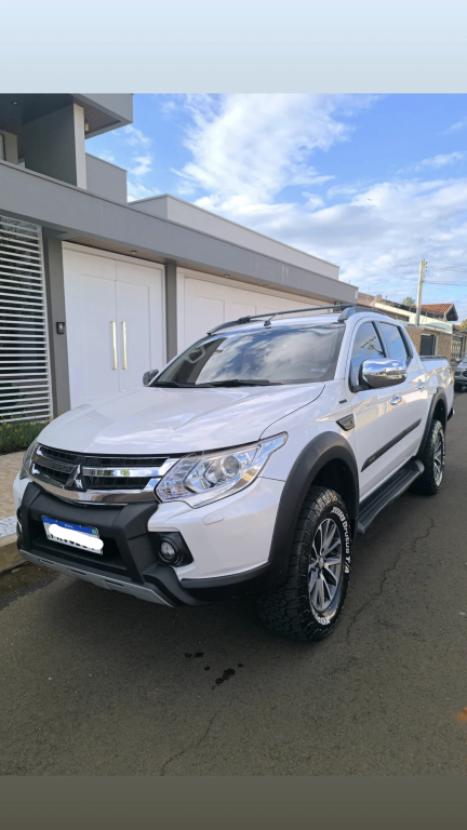 MITSUBISHI L 200 Triton 2.4 16V SPORT HPE TOP 4X4 CABINE DUPLA TURBO DIESEL AUTOM�TICO, Foto 7