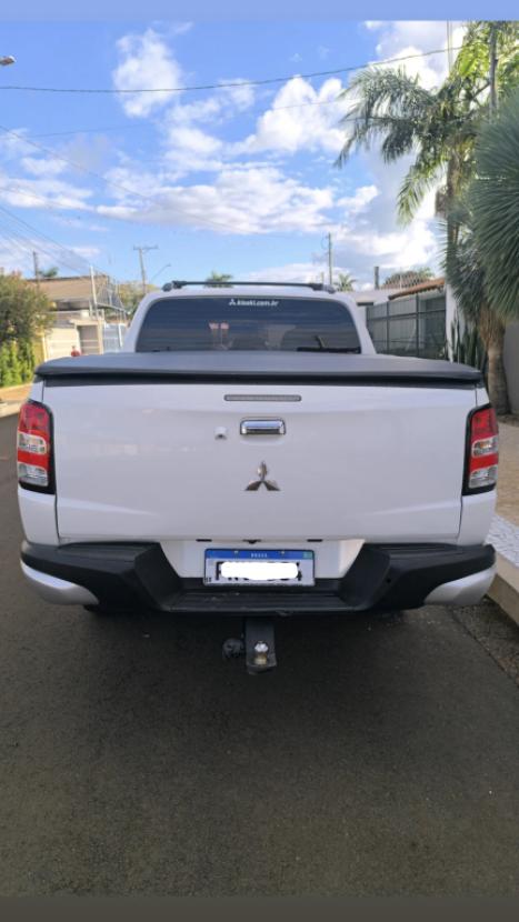 MITSUBISHI L 200 Triton 2.4 16V SPORT HPE TOP 4X4 CABINE DUPLA TURBO DIESEL AUTOM�TICO, Foto 8