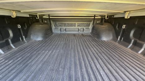MITSUBISHI L 200 Triton 3.2 16V GL 4X4 CABINE DUPLA TURBO DIESEL INTERCOOLER, Foto 13