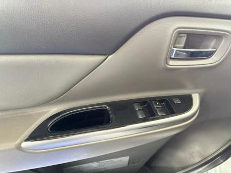 MITSUBISHI L 200 Triton 2.4 16V OUTDOOR HPE-S 4X4 CABINE DUPLA TURBO DIESEL AUTOM�TICO, Foto 11