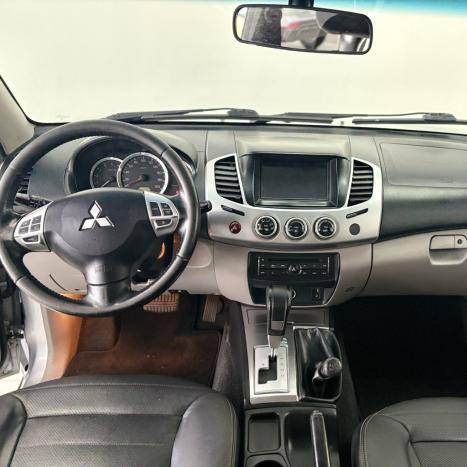 MITSUBISHI L 200 Triton 3.2 16V HPE 4X4 CABINE DUPLA TURBO DIESEL INTERCOOLER AUTOMÁTICO, Foto 8