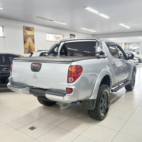 MITSUBISHI L 200 Triton 2.4 16V FLEX HLS CABINE DUPLA, Foto 4