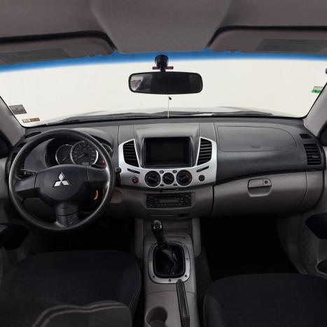 MITSUBISHI L 200 Triton 2.4 16V FLEX HLS CABINE DUPLA, Foto 7