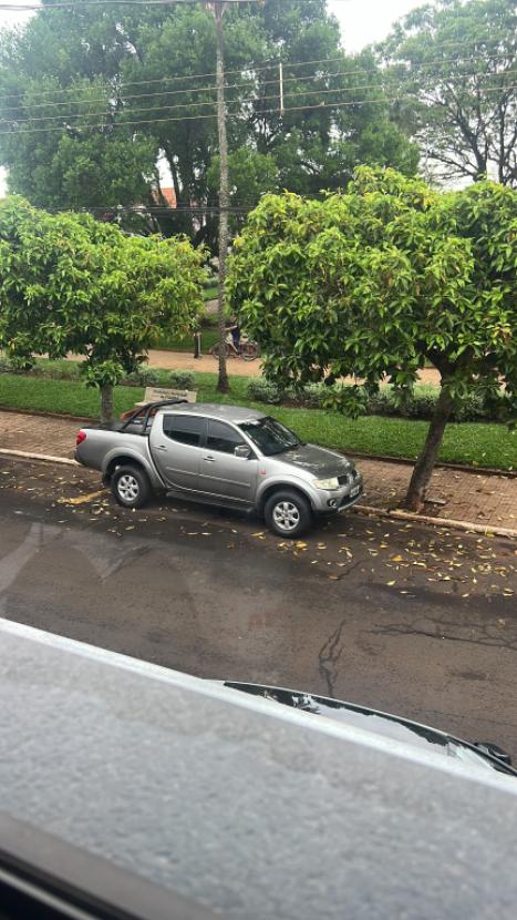 MITSUBISHI L 200 Triton 3.2 16V HPE 4X4 CABINE DUPLA TURBO DIESEL INTERCOOLER AUTOMÁTICO, Foto 4