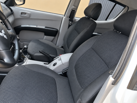MITSUBISHI L 200 Triton 3.2 16V GL 4X4 CABINE DUPLA TURBO DIESEL INTERCOOLER, Foto 11
