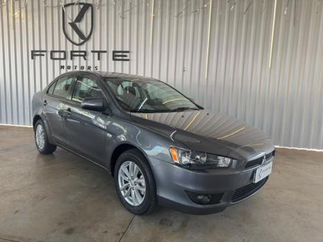 MITSUBISHI Lancer 2.0 16V 4P, Foto 2