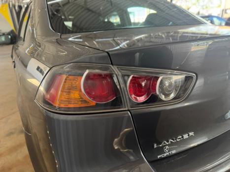 MITSUBISHI Lancer 2.0 16V 4P, Foto 5
